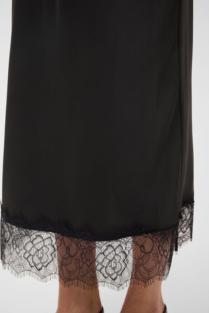 kahill black3